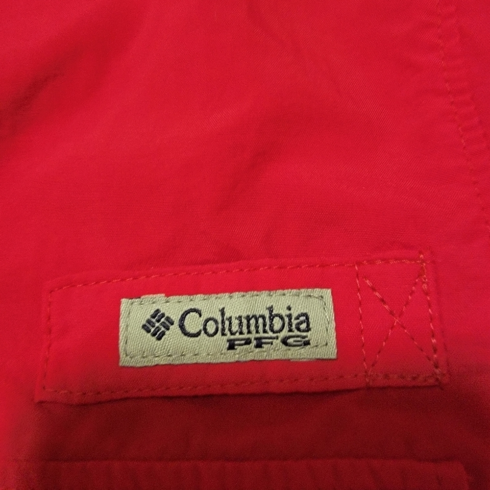 Columbia Performance Fishing Gear,  Hot Pink, Sz XS, Like New Extra Buttons Att. - Picture 3 of 7